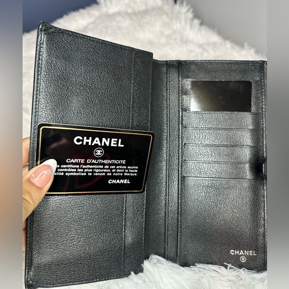 Chanel Camellia Long Wallet - Picture 5 of 7